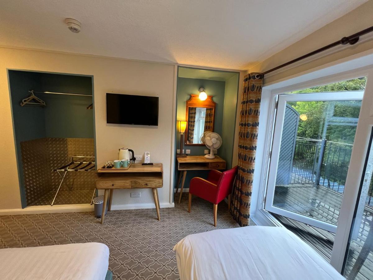 The Chainbridge Hotel Llangollen Esterno foto