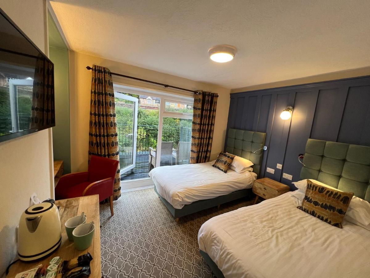 The Chainbridge Hotel Llangollen Esterno foto