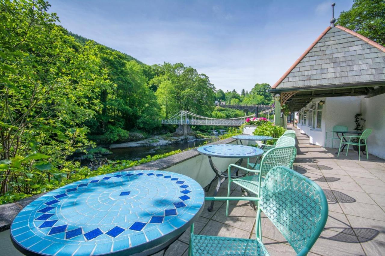 The Chainbridge Hotel Llangollen Esterno foto