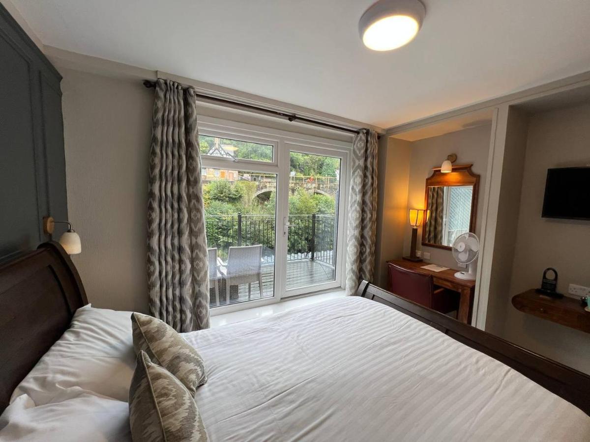 The Chainbridge Hotel Llangollen Esterno foto