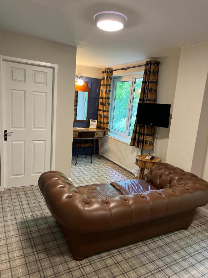 The Chainbridge Hotel Llangollen Esterno foto