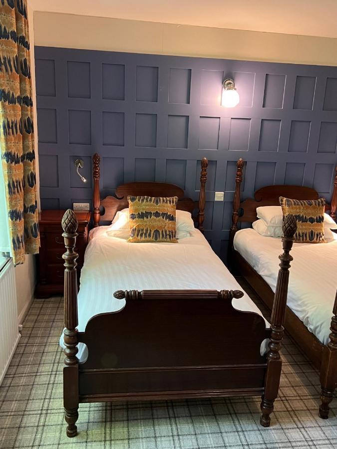 The Chainbridge Hotel Llangollen Esterno foto