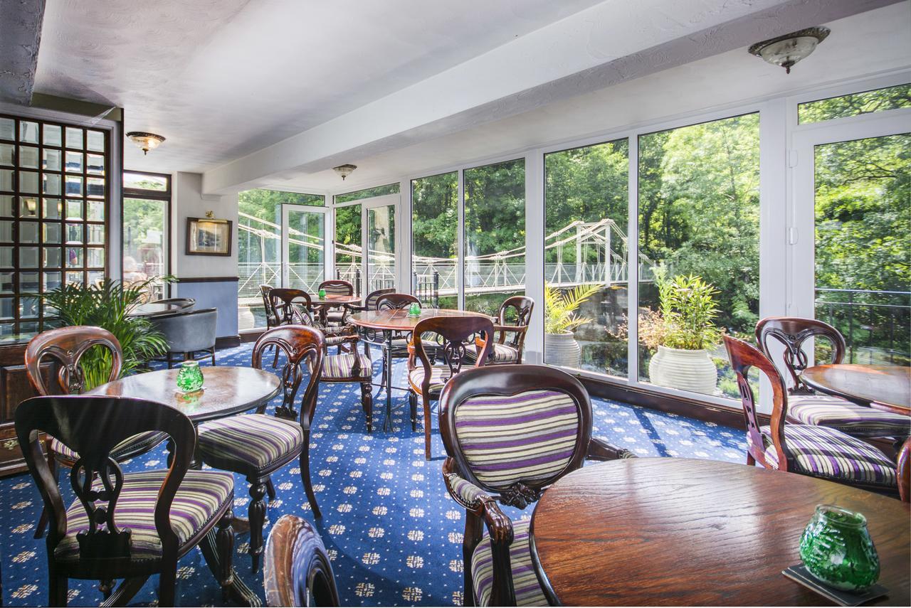 The Chainbridge Hotel Llangollen Esterno foto