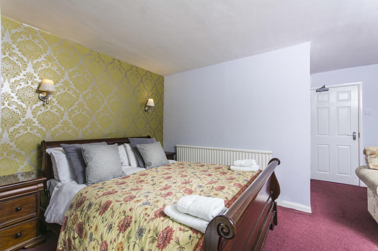 The Chainbridge Hotel Llangollen Esterno foto